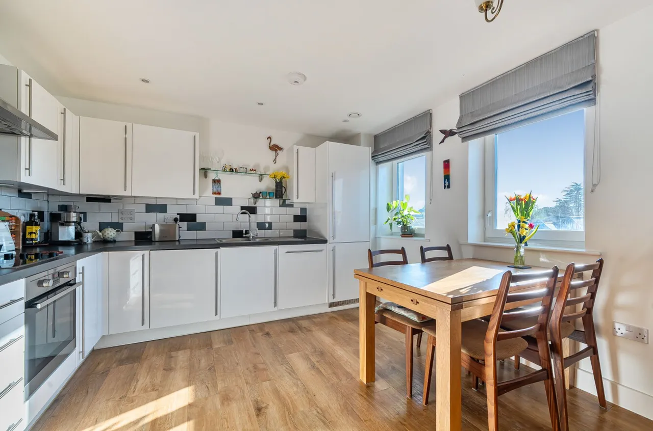 Longley Road, Chichester, PO19, photo 6