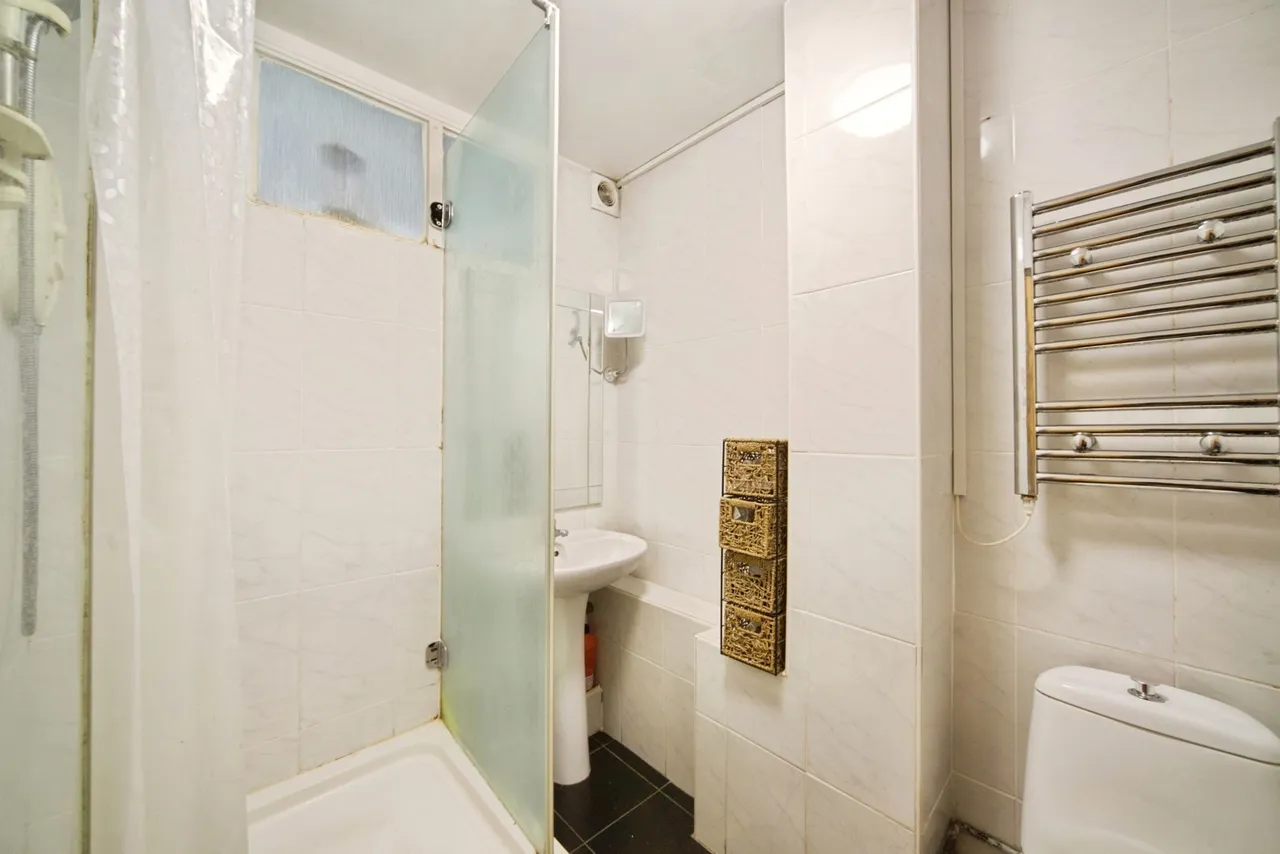 Gandhi Close, Walthamstow, E17, photo 12