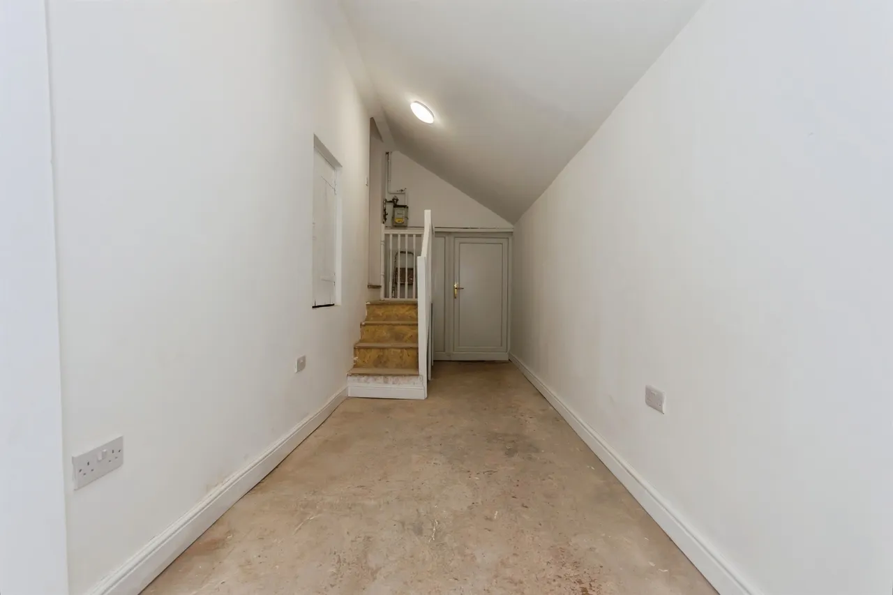 St. Katherines Road, Oldbury, B68, photo 4