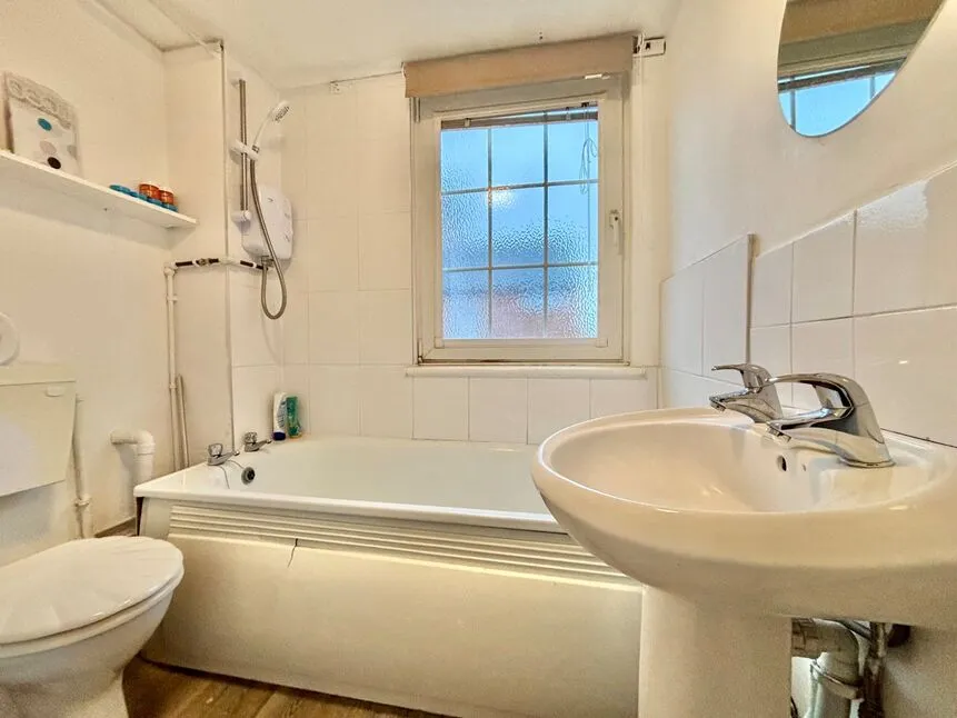 Swan Lane, Evesham, WR11, photo 5