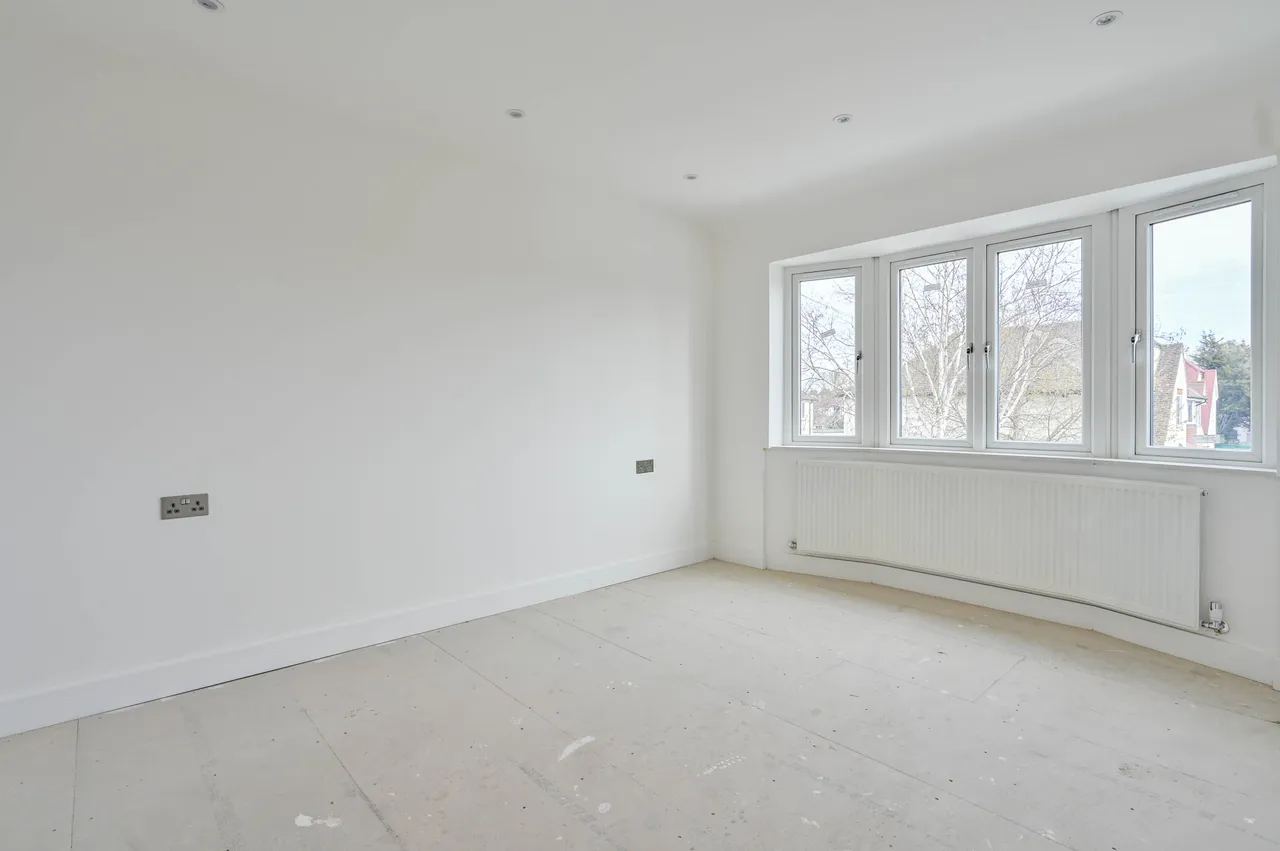 16 Tayben Avenue, Twickenham, photo 11