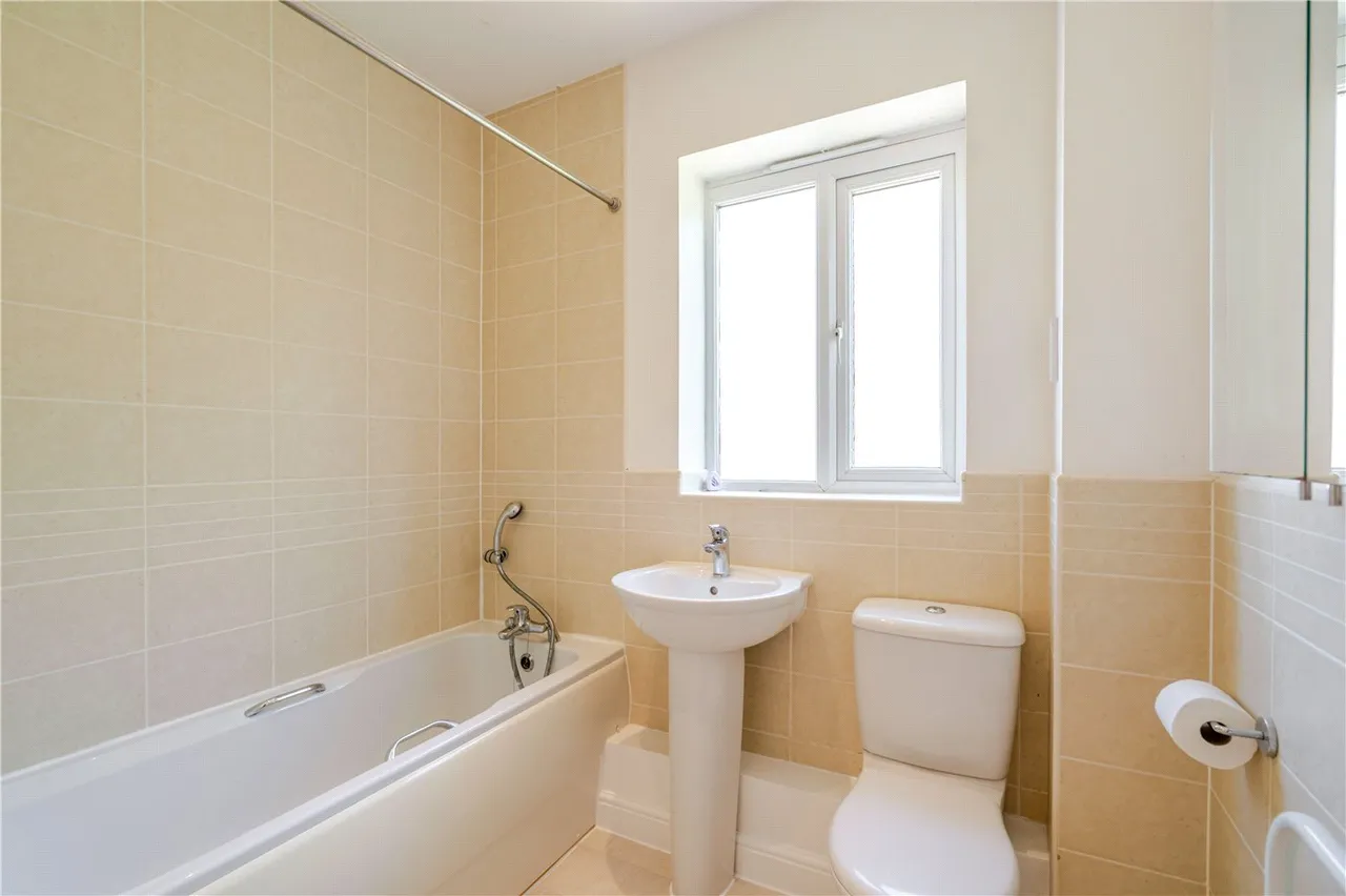 Coopers Close, Stratford-upon-Avon, Warwickshire, CV37, photo 11