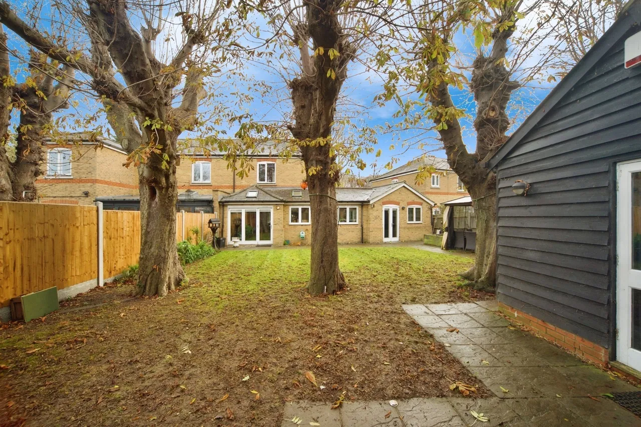 Heron Mead, ENFIELD, Middlesex, EN3, photo 23