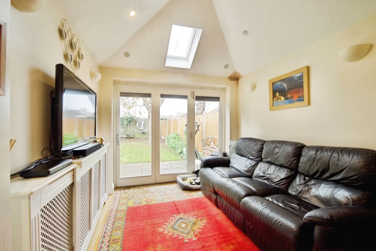 Heron Mead, ENFIELD, Middlesex, EN3, photo 8