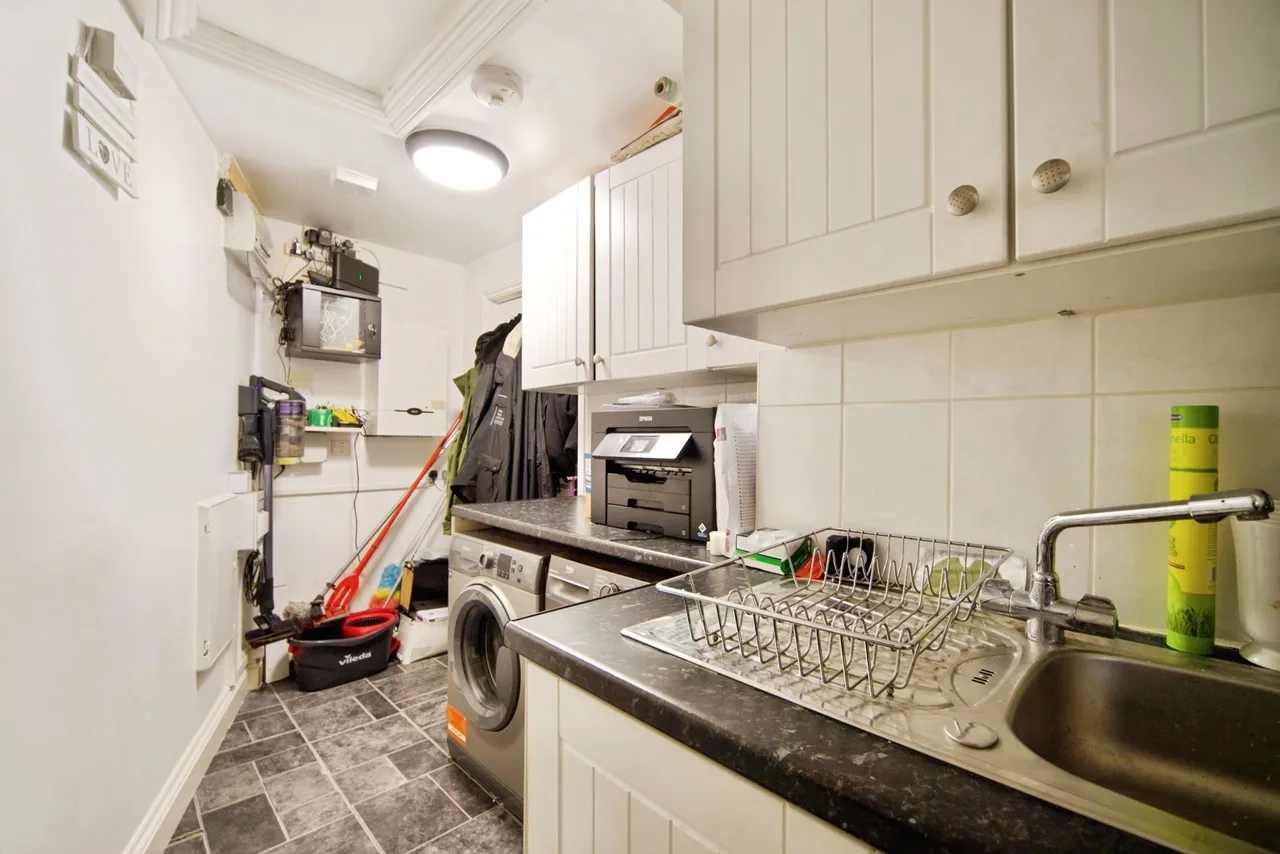 Heron Mead, ENFIELD, Middlesex, EN3, photo 11