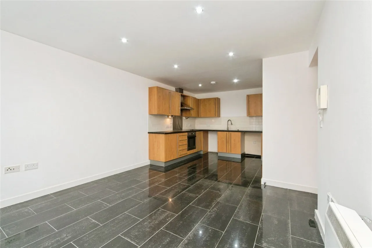 Sapphire House, Mostyn Broadway, LL30, photo 4