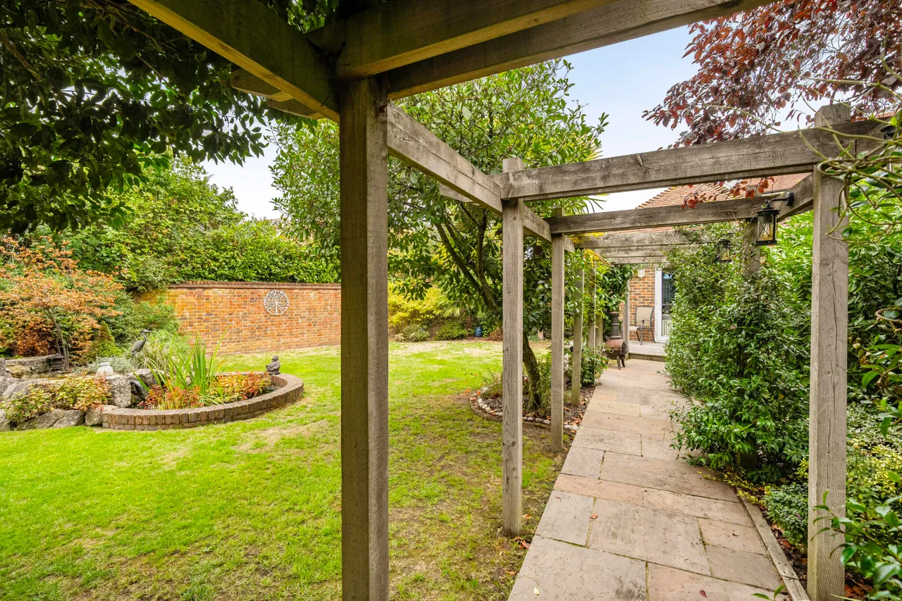Lime Trees, Tonbridge, TN12, photo 18