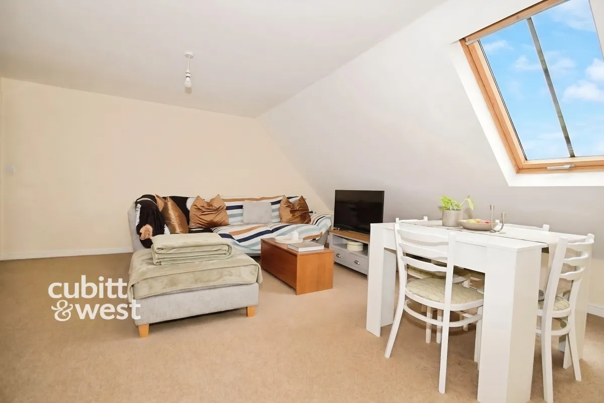 Orchard Street, Chichester, PO19, photo 4