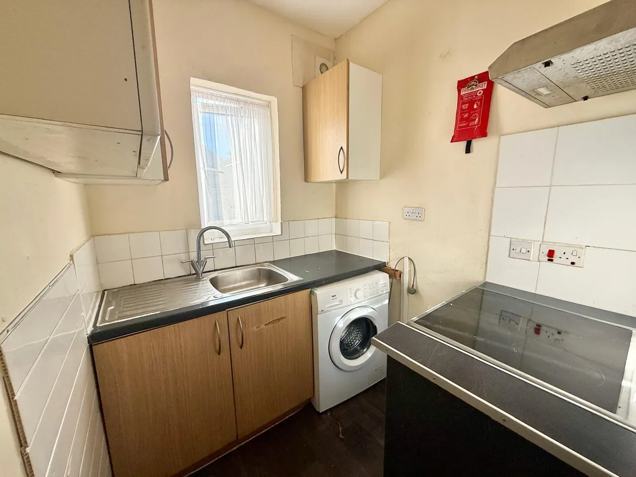 Prince Regent Lane, London, E13, photo 4