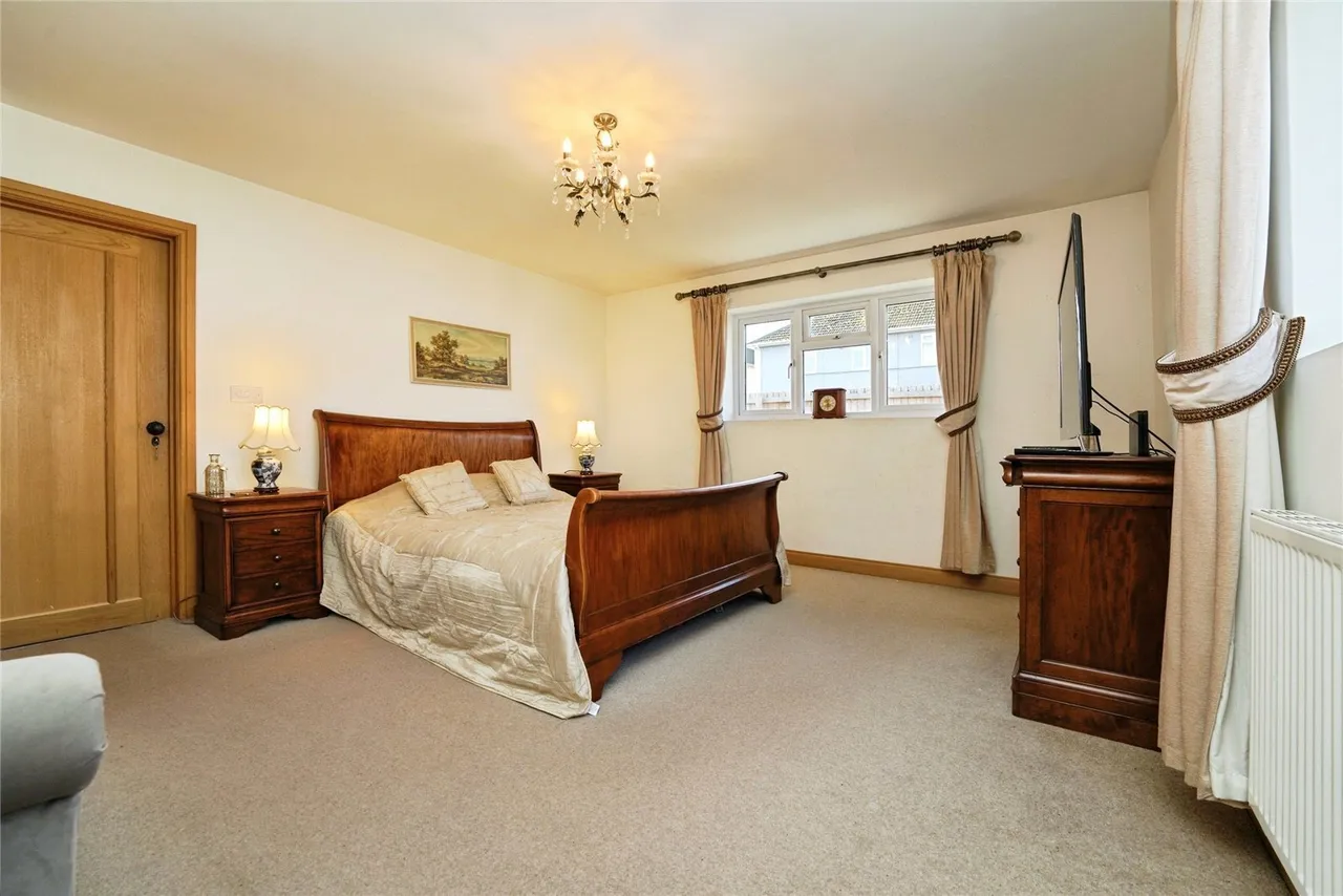 Winnycroft Lane, Matson, Gloucester, Gloucestershire, GL4, photo 11