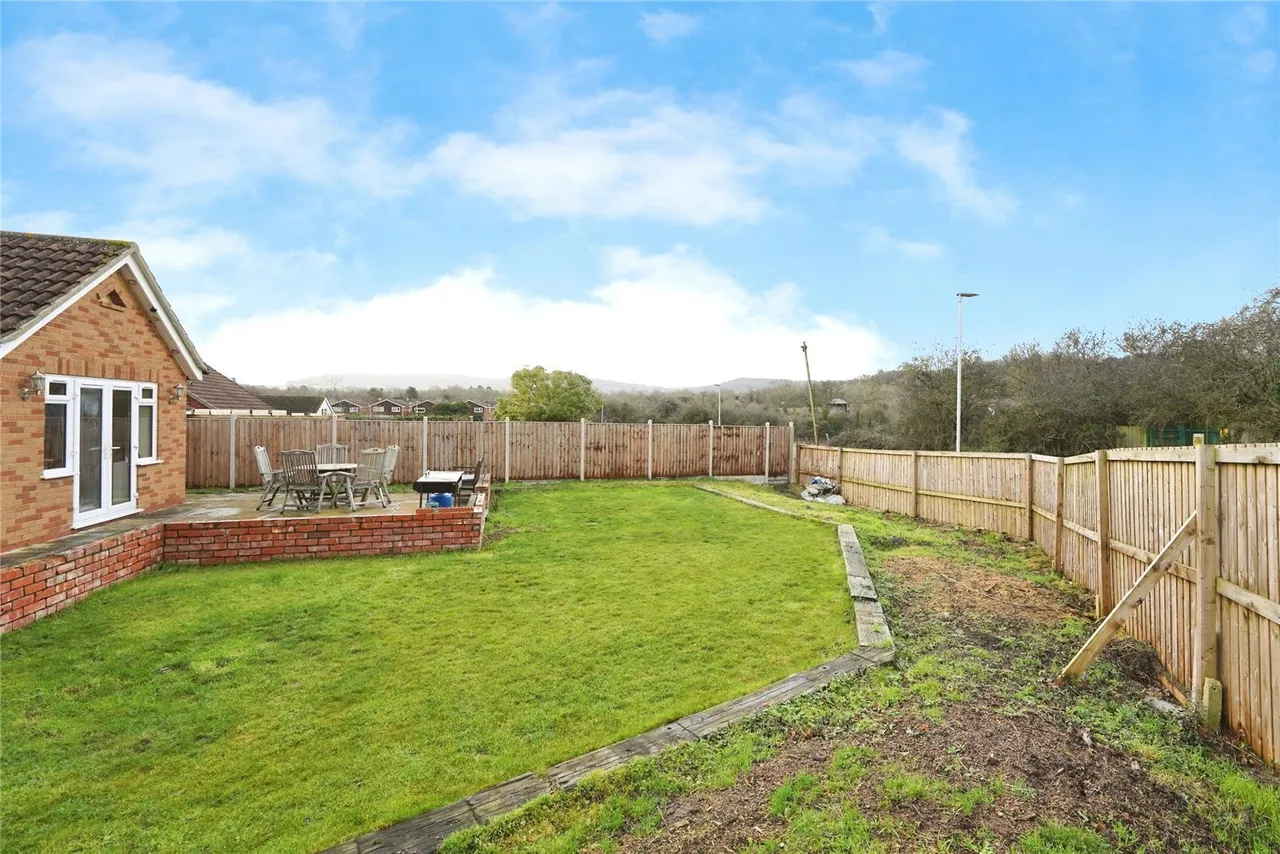 Winnycroft Lane, Matson, Gloucester, Gloucestershire, GL4, photo 2