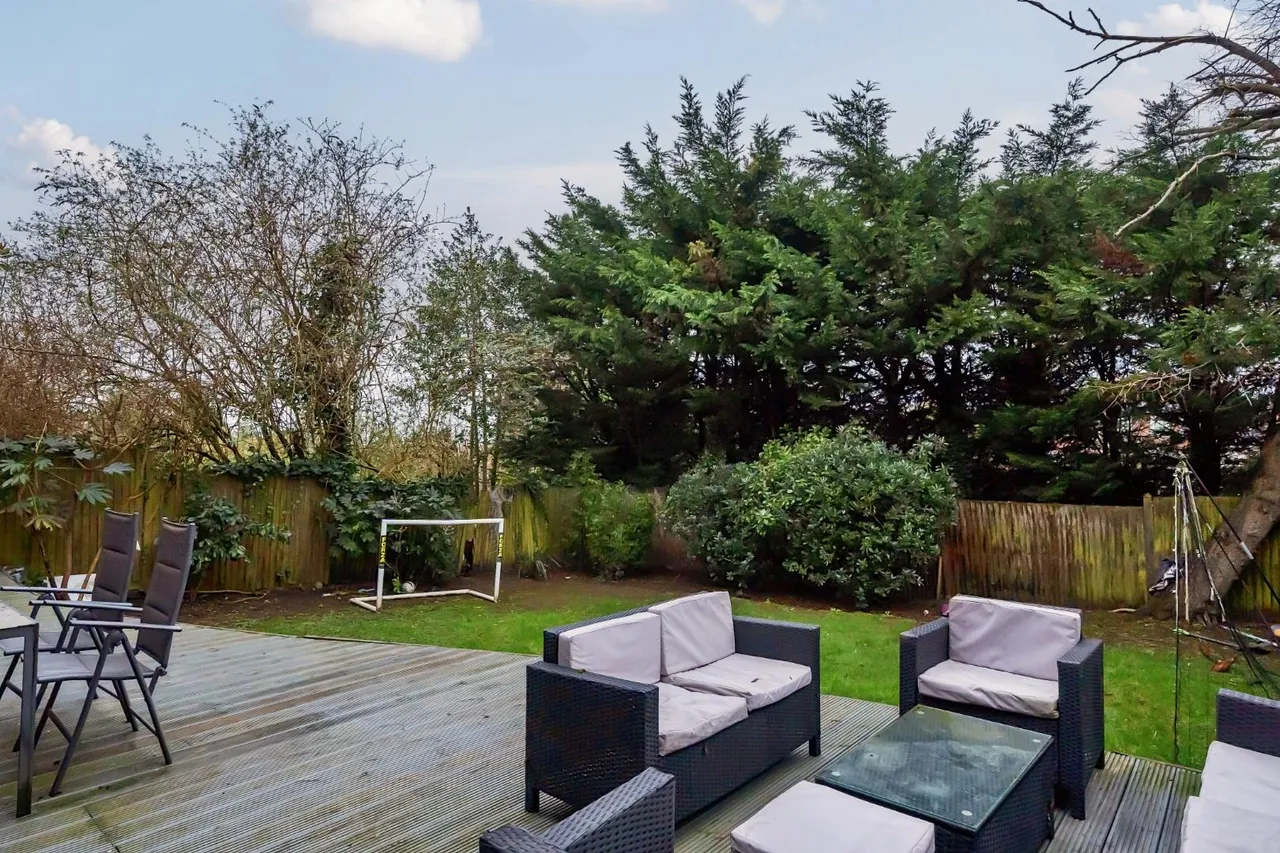 Austell Gardens, Mill Hill, NW7, Mill Hill, photo 18