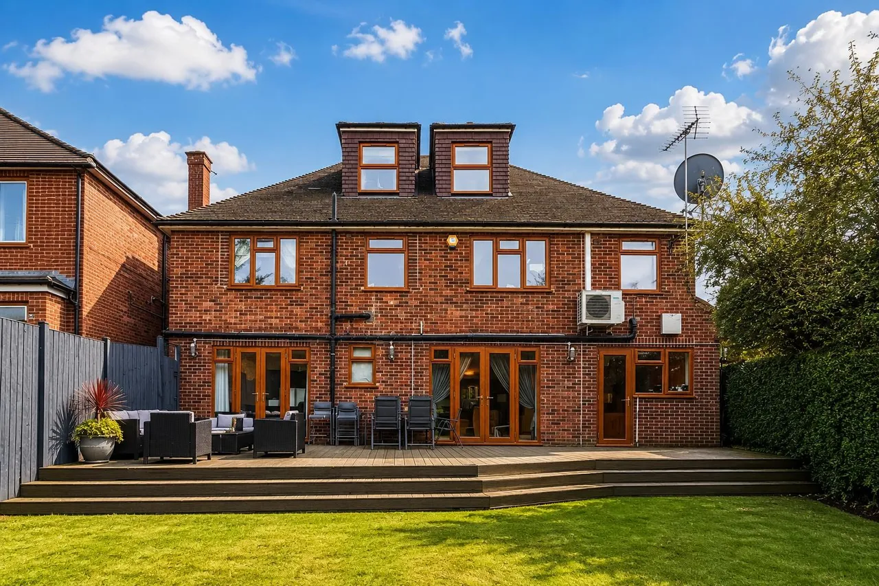 Austell Gardens, Mill Hill, NW7, Mill Hill, photo 2