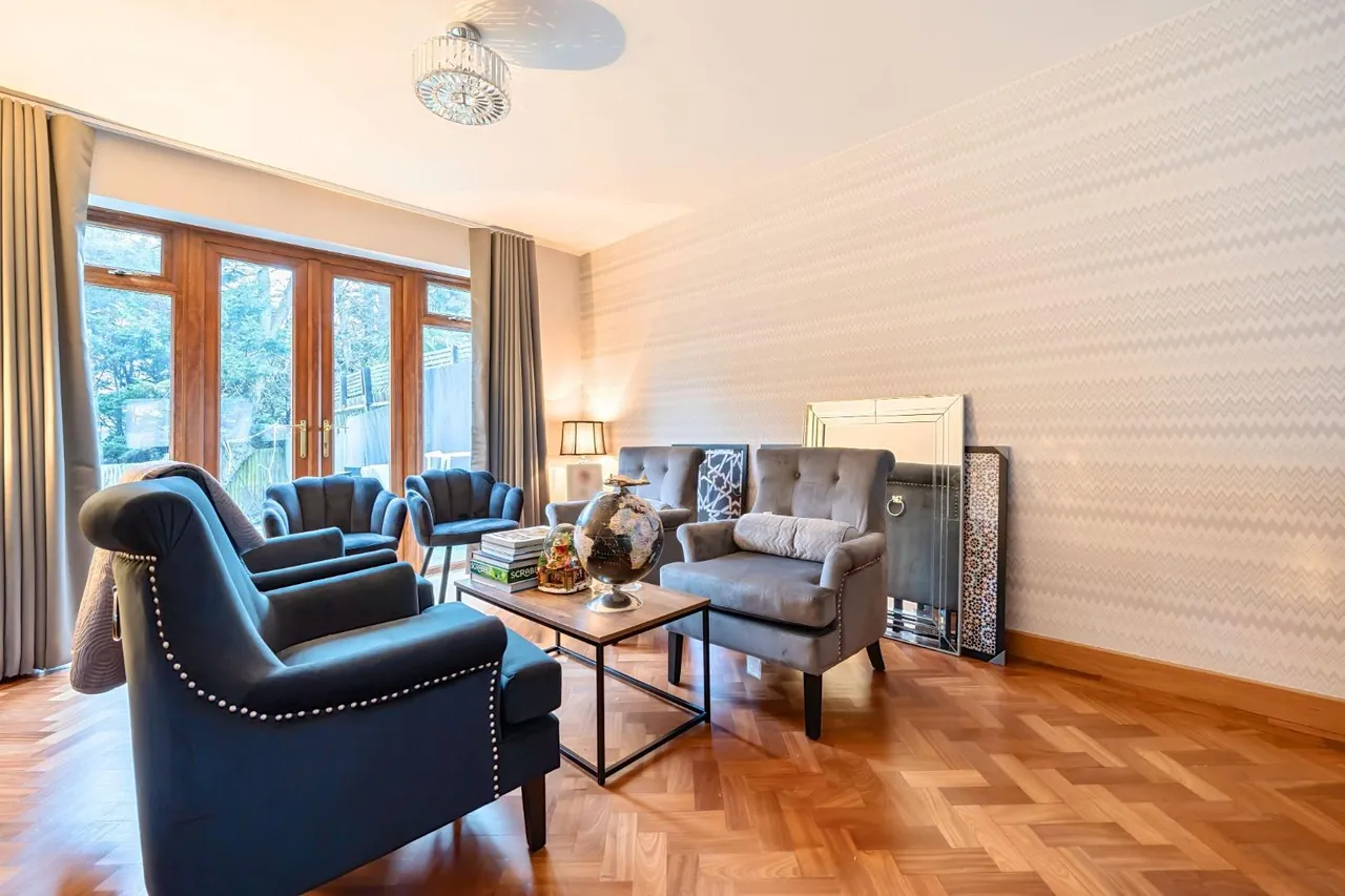 Austell Gardens, Mill Hill, NW7, Mill Hill, photo 4