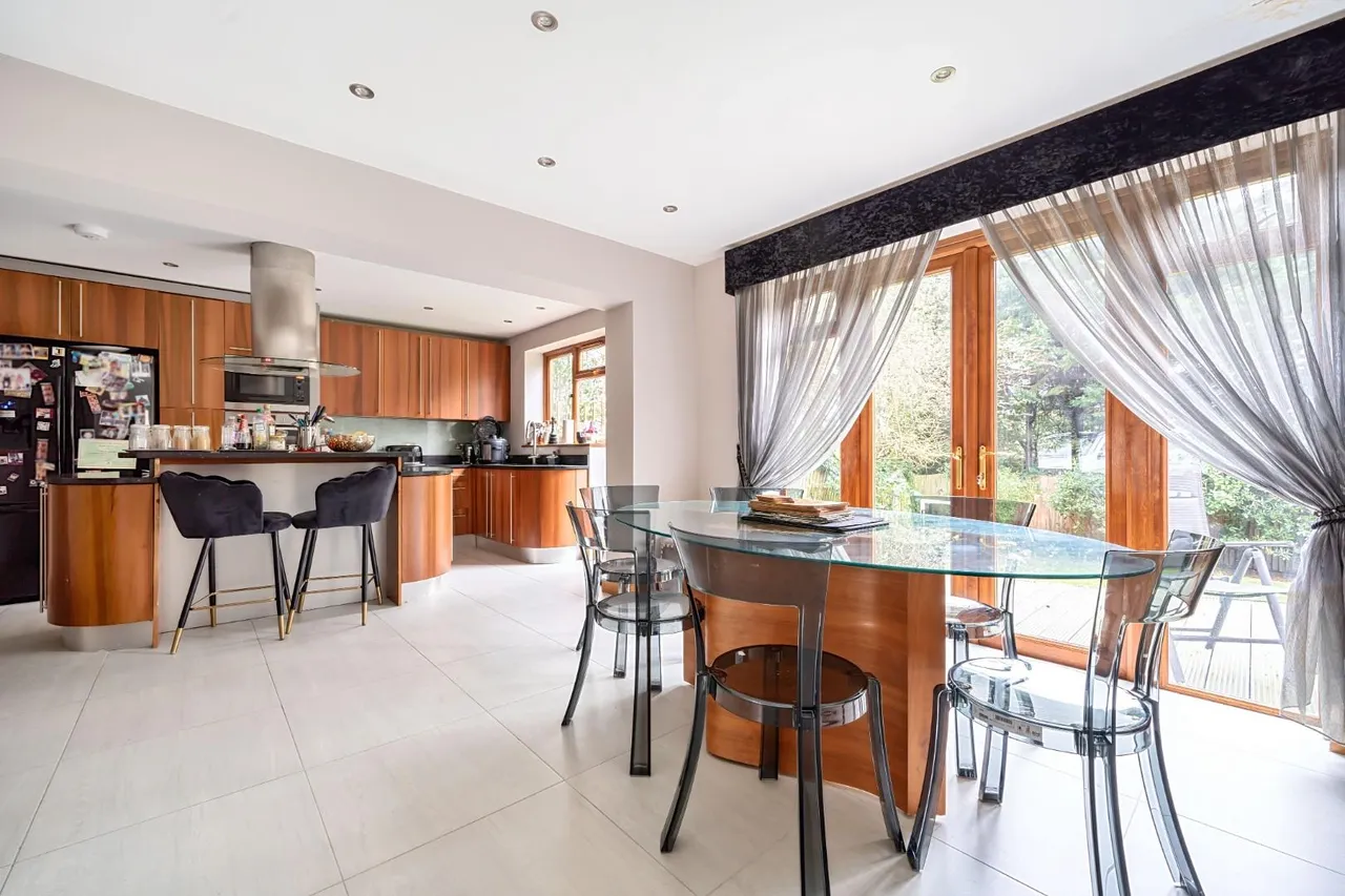 Austell Gardens, Mill Hill, NW7, Mill Hill, photo 3