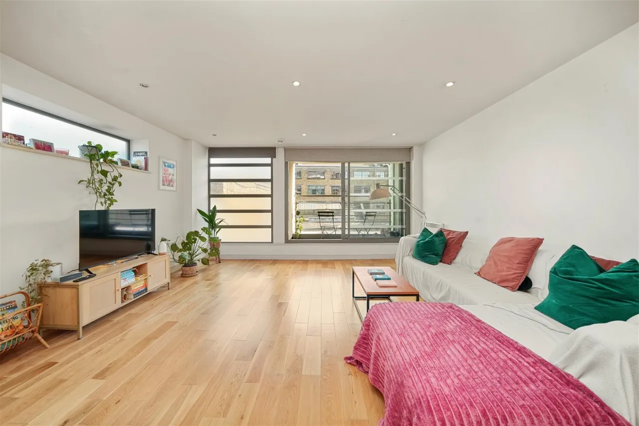 1 bed flat for sale — Garden Walk, Shoreditch, EC2A