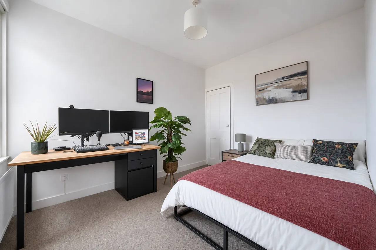 George Road, Godalming, GU7, photo 13