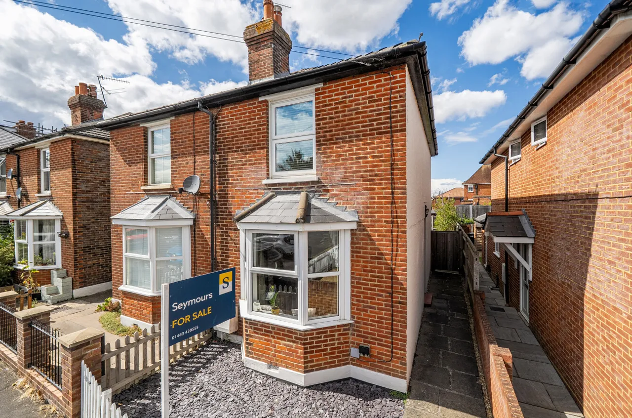 2 bed house for sale, George Road, Godalming, GU7