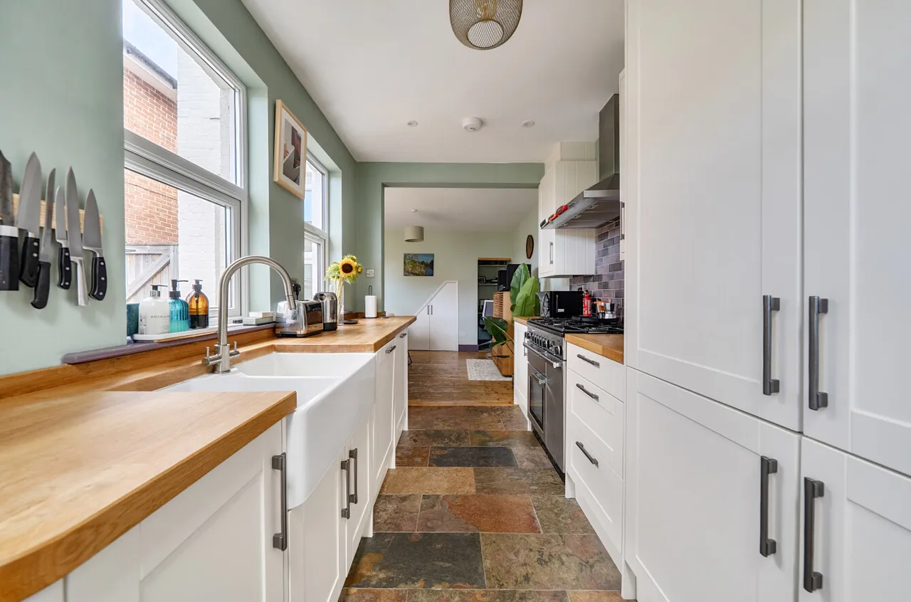 George Road, Godalming, GU7, photo 9
