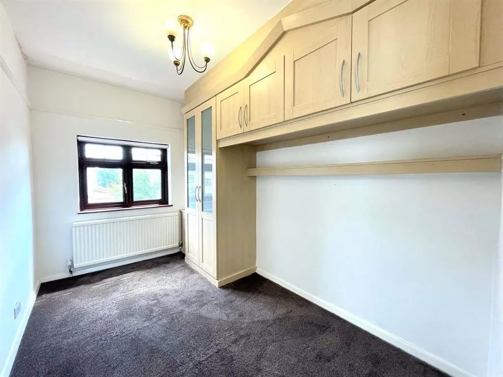 Monmouth Avenue, South Woodford, Greater London E18 1NU, photo 10