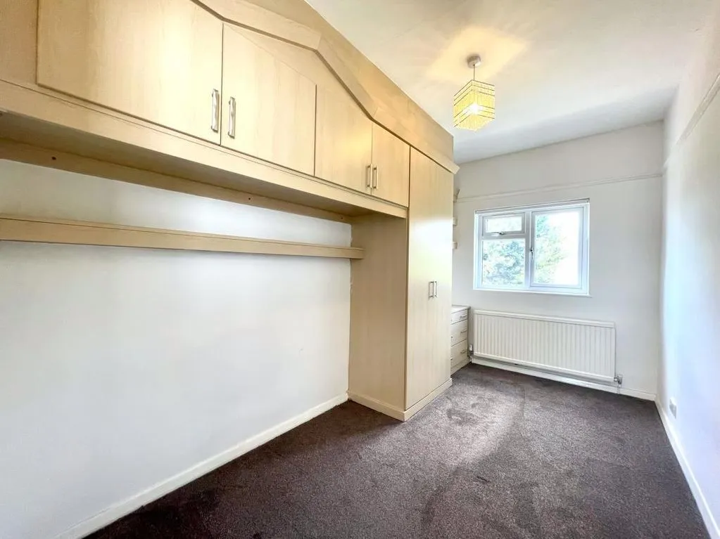 Monmouth Avenue, South Woodford, Greater London E18 1NU, photo 8