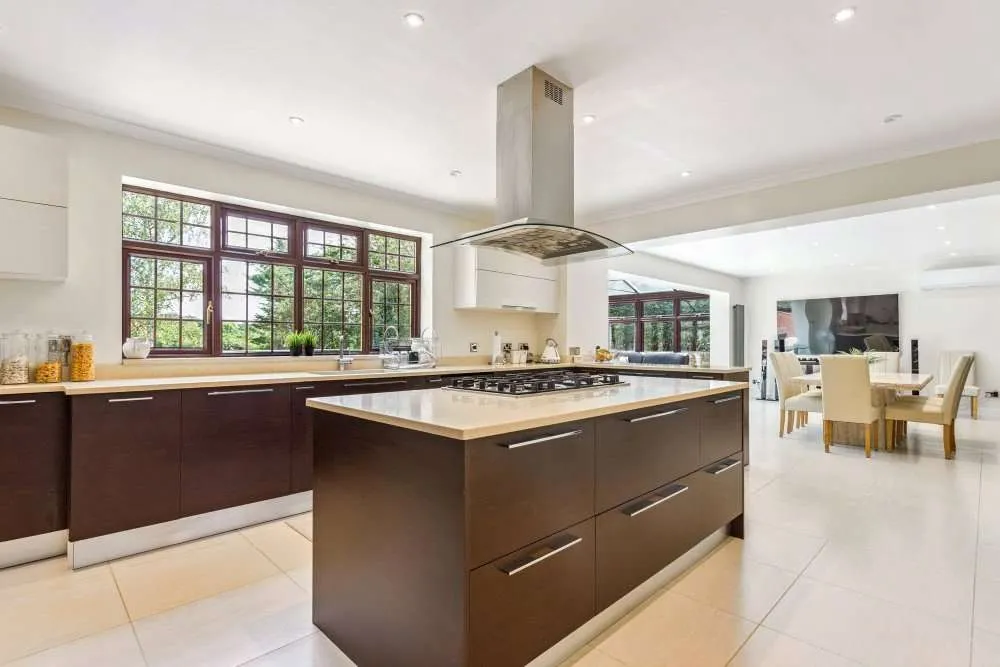 Russell Road, Northwood, Hertfordshire, HA6 2LP, photo 4