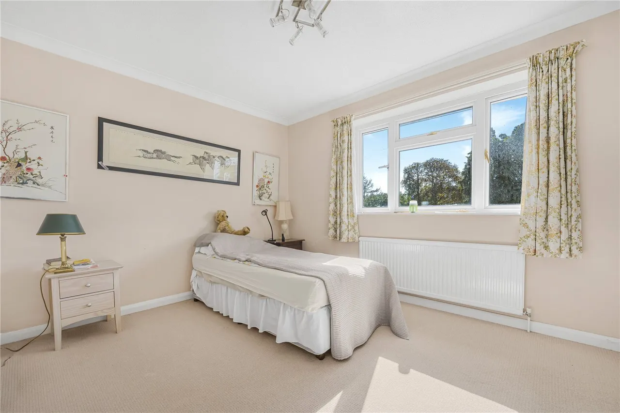 Park Road, Hampton Hill, TW12, photo 11