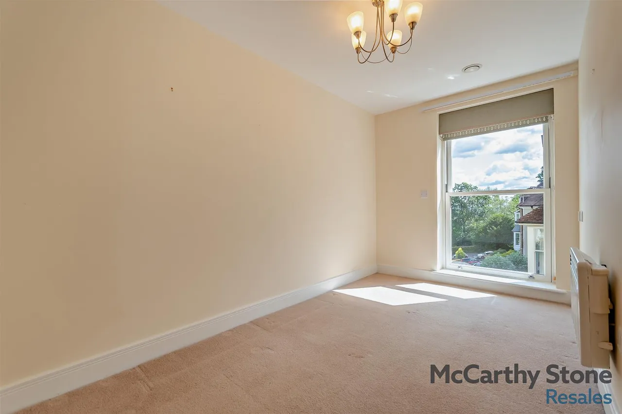 Victoria Road, Malvern, WR14, photo 10