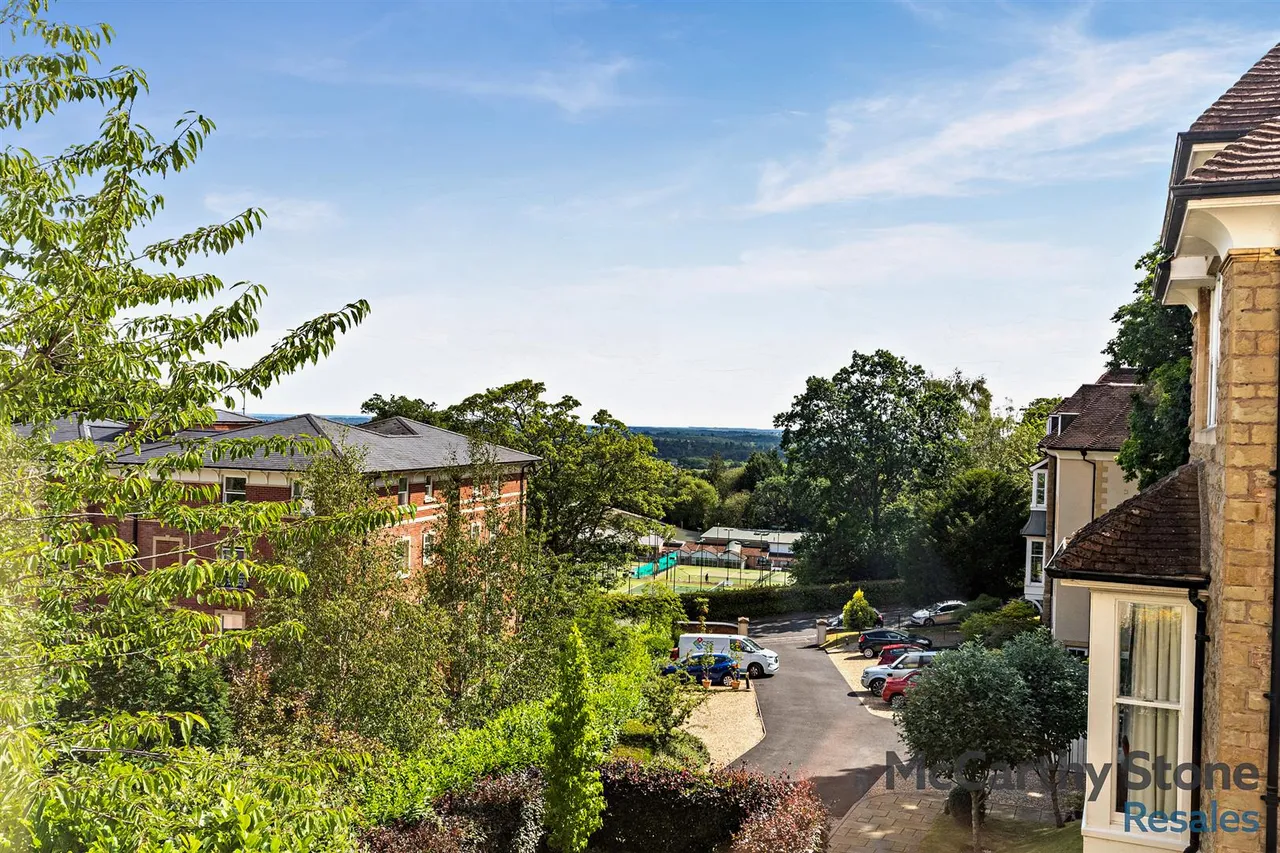 Victoria Road, Malvern, WR14, photo 20