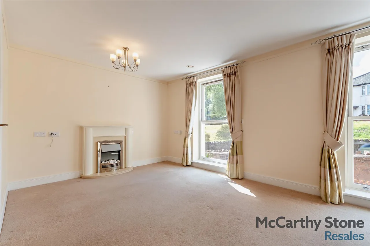 Victoria Road, Malvern, WR14, photo 2