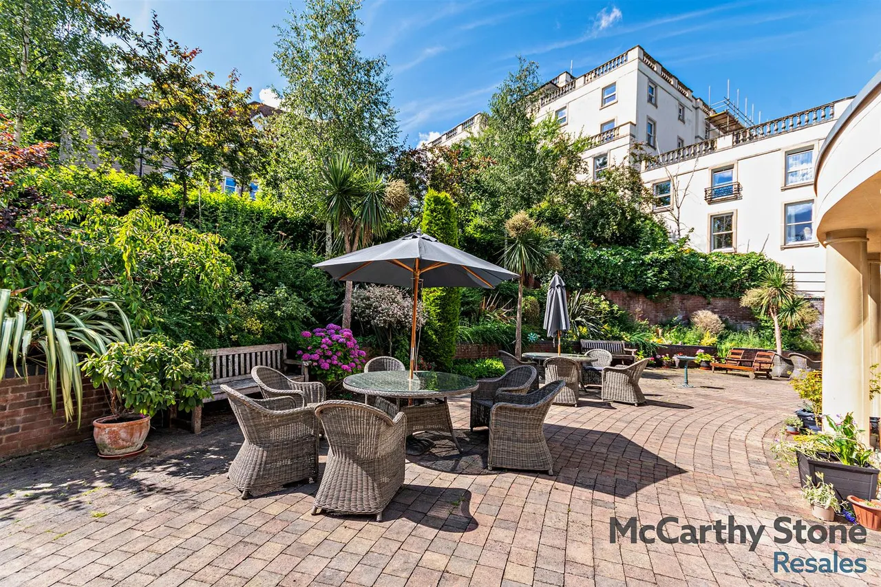Victoria Road, Malvern, WR14, photo 17