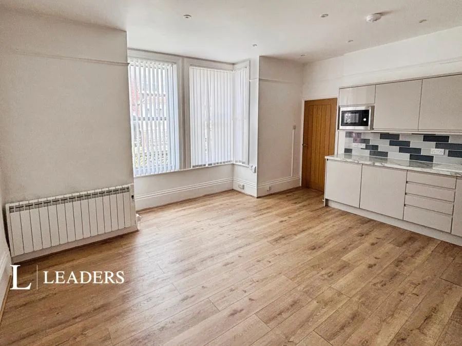 Salisbury Road, Worthing, BN11, photo 2