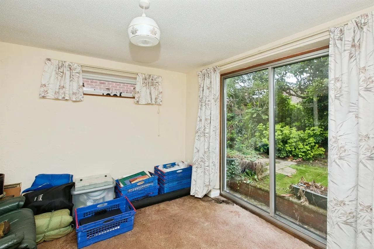 Loxton Court, Mickleover, Derby, photo 5