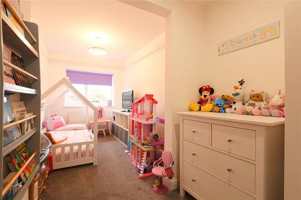 Westbourne Road, Denton, M34, photo 6