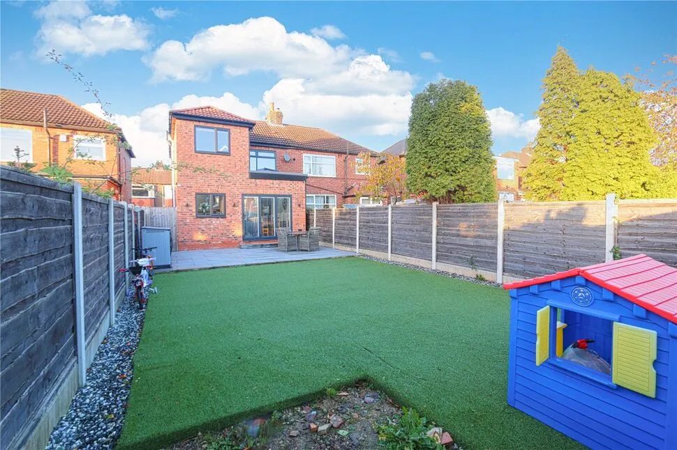 Westbourne Road, Denton, M34, photo 9