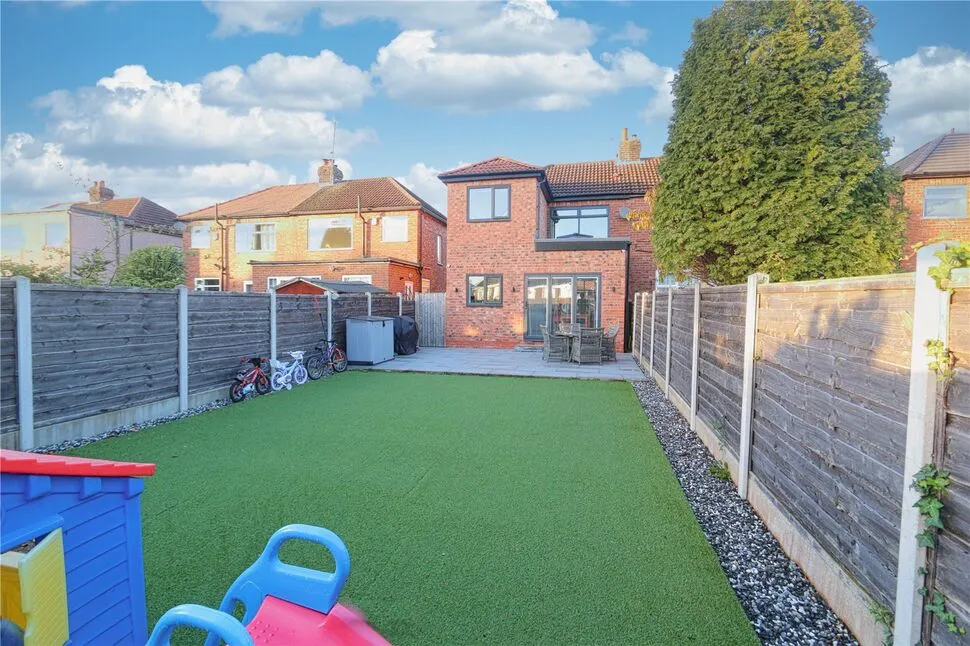 Westbourne Road, Denton, M34, photo 10