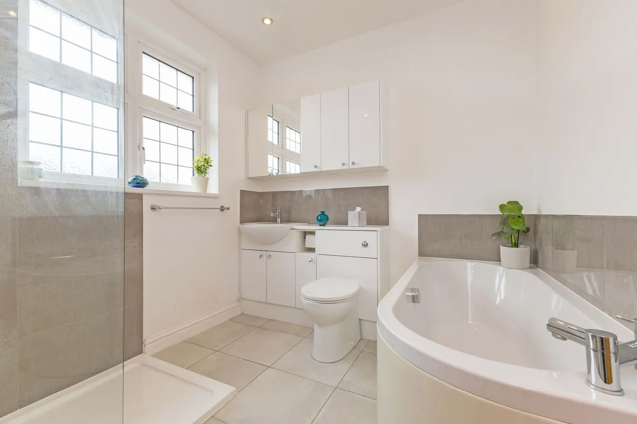 Oaken Grove, Maidenhead, Berkshire SL6 6HL, photo 15