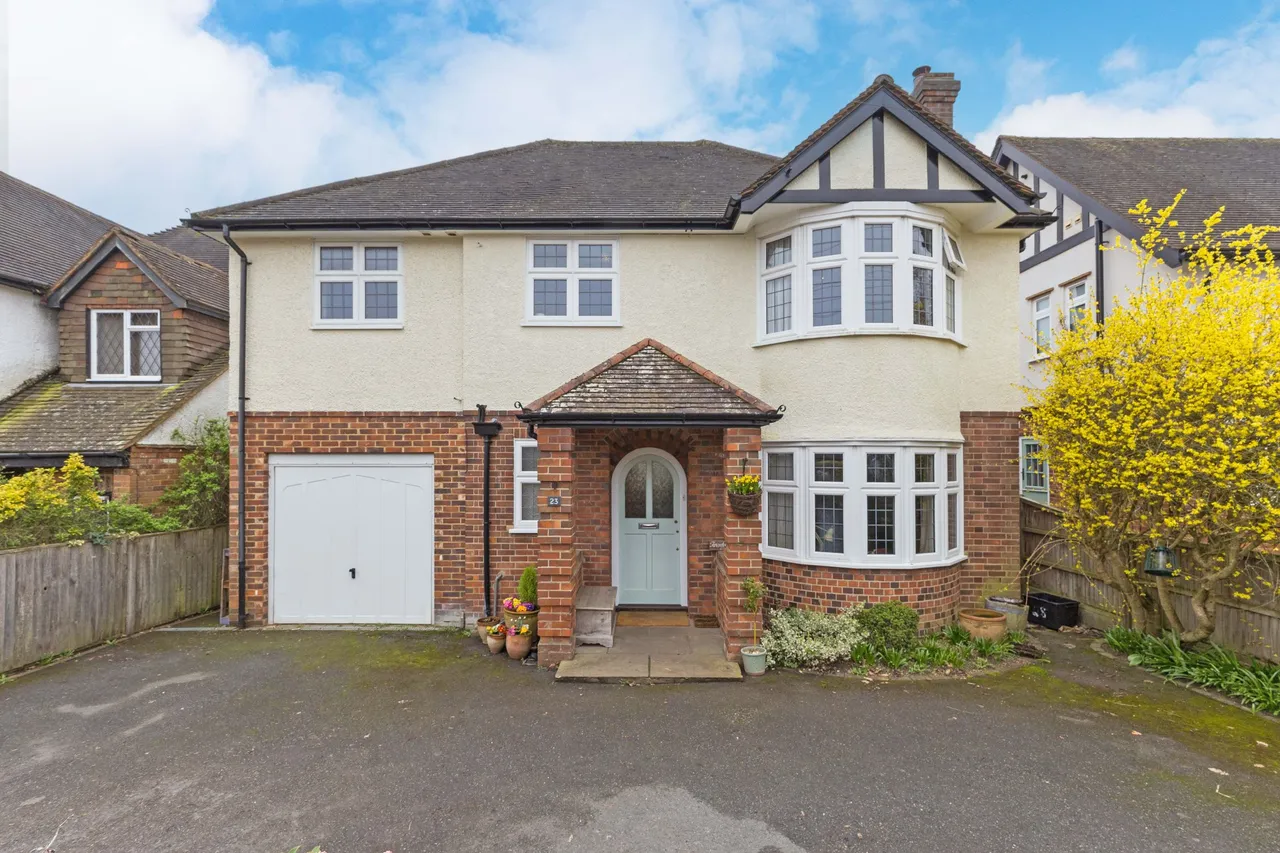 4 bed house for sale — Oaken Grove, Maidenhead, Berkshire SL6 6HL