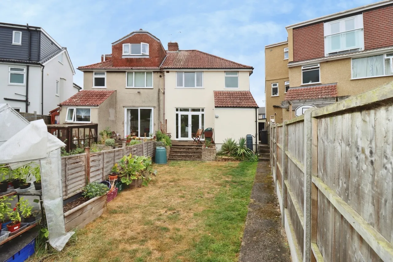Fouracre Road, Downend, Bristol, BS16, photo 2