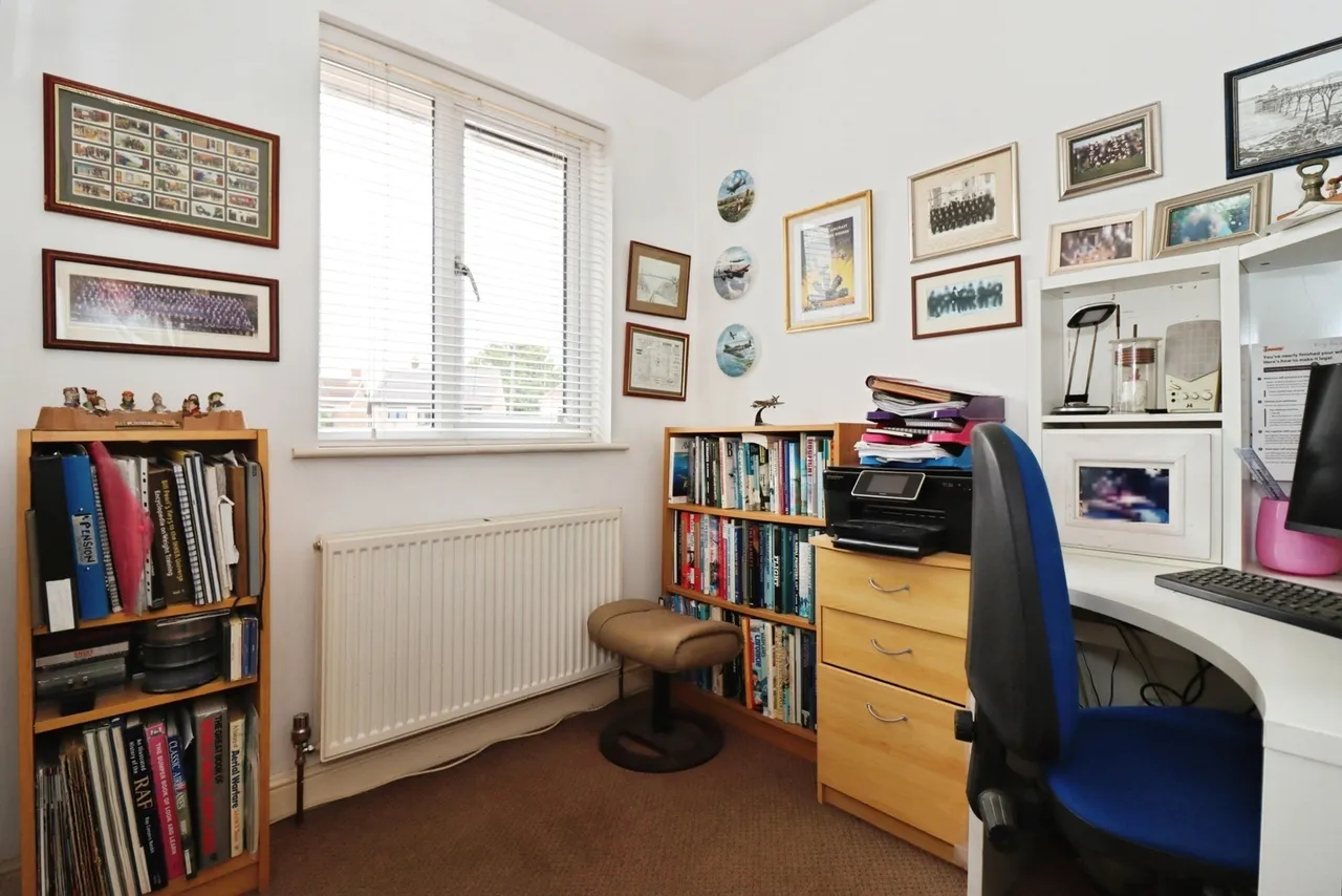 Fouracre Road, Downend, Bristol, BS16, photo 21