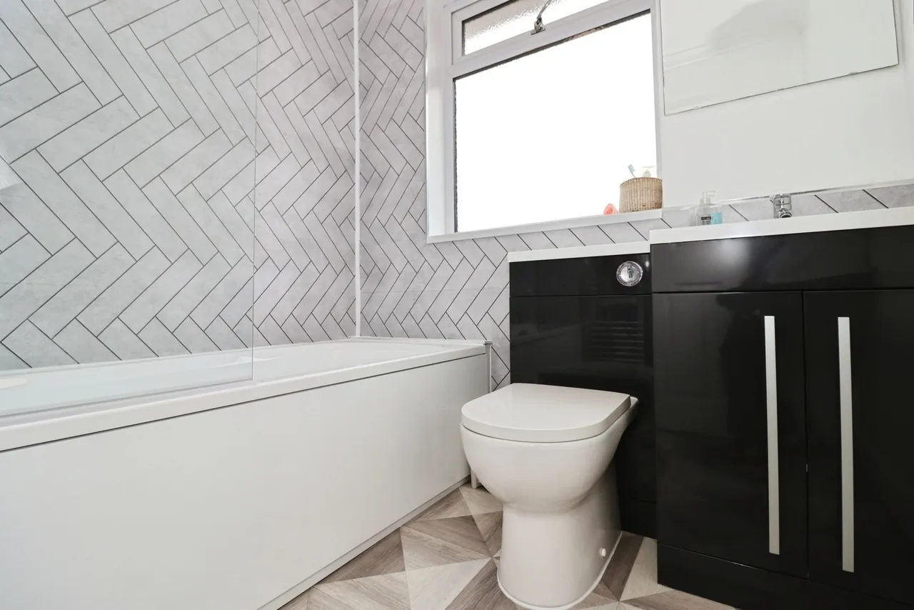Fouracre Road, Downend, Bristol, BS16, photo 3