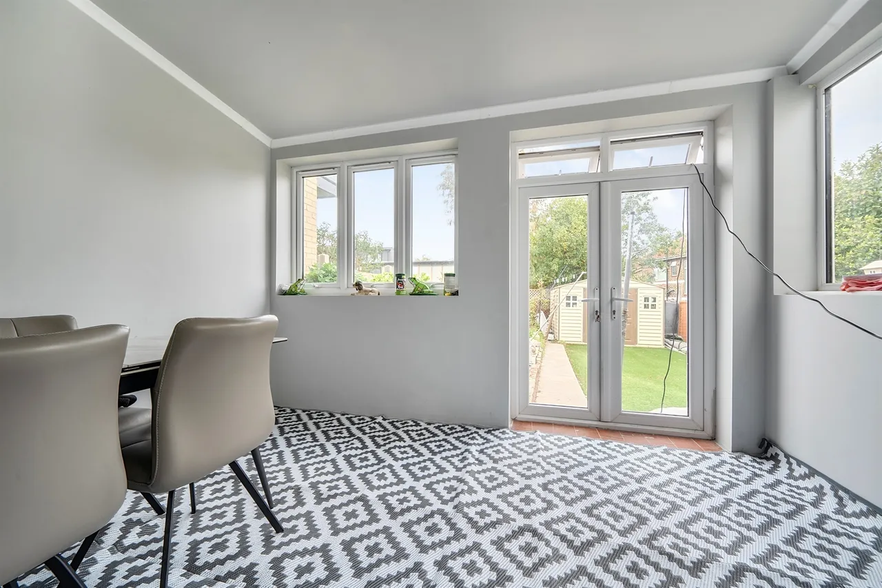 Lindal Crescent, Enfield, photo 5