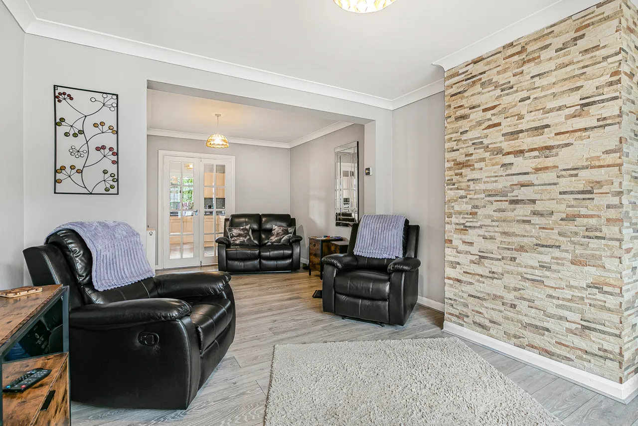 Warwick Avenue, Egham, TW20, photo 7