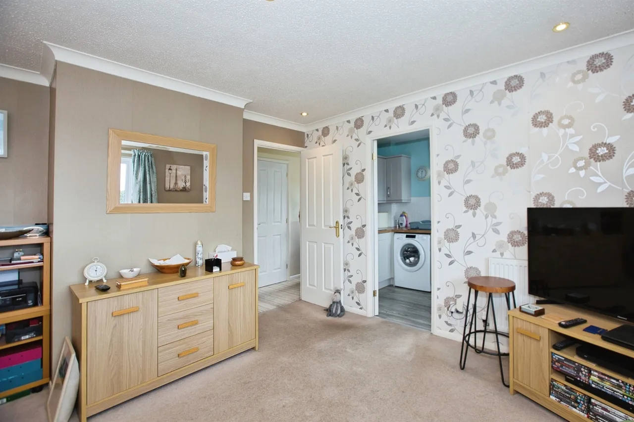 Cavalier Way, Yeovil, photo 6