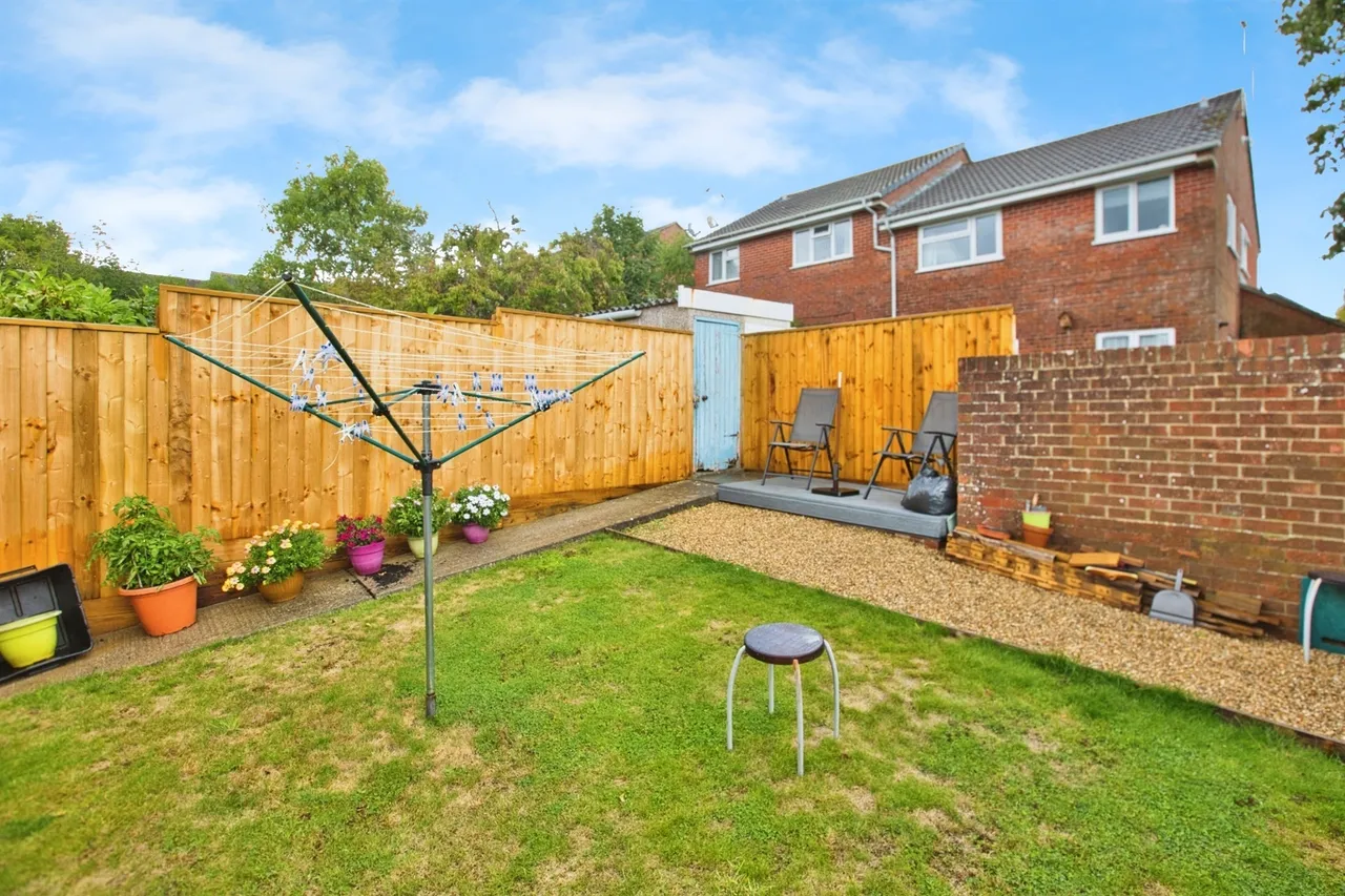 Cavalier Way, Yeovil, photo 11