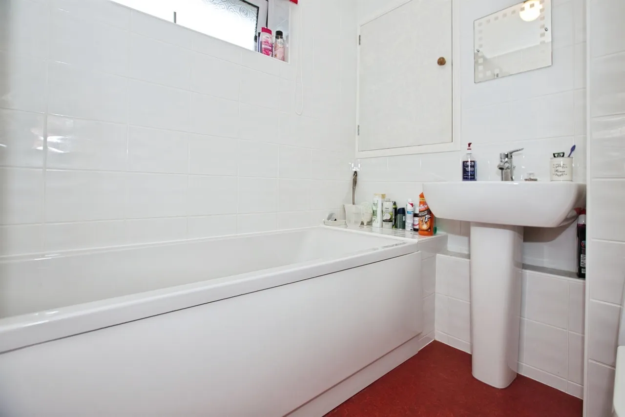 Cavalier Way, Yeovil, photo 9
