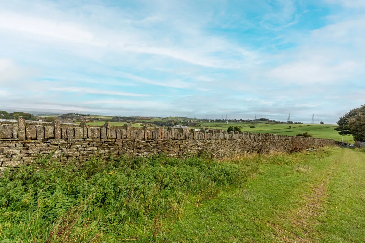 Smithy Farm Denholme Gate, Denholme, BD13, photo 32