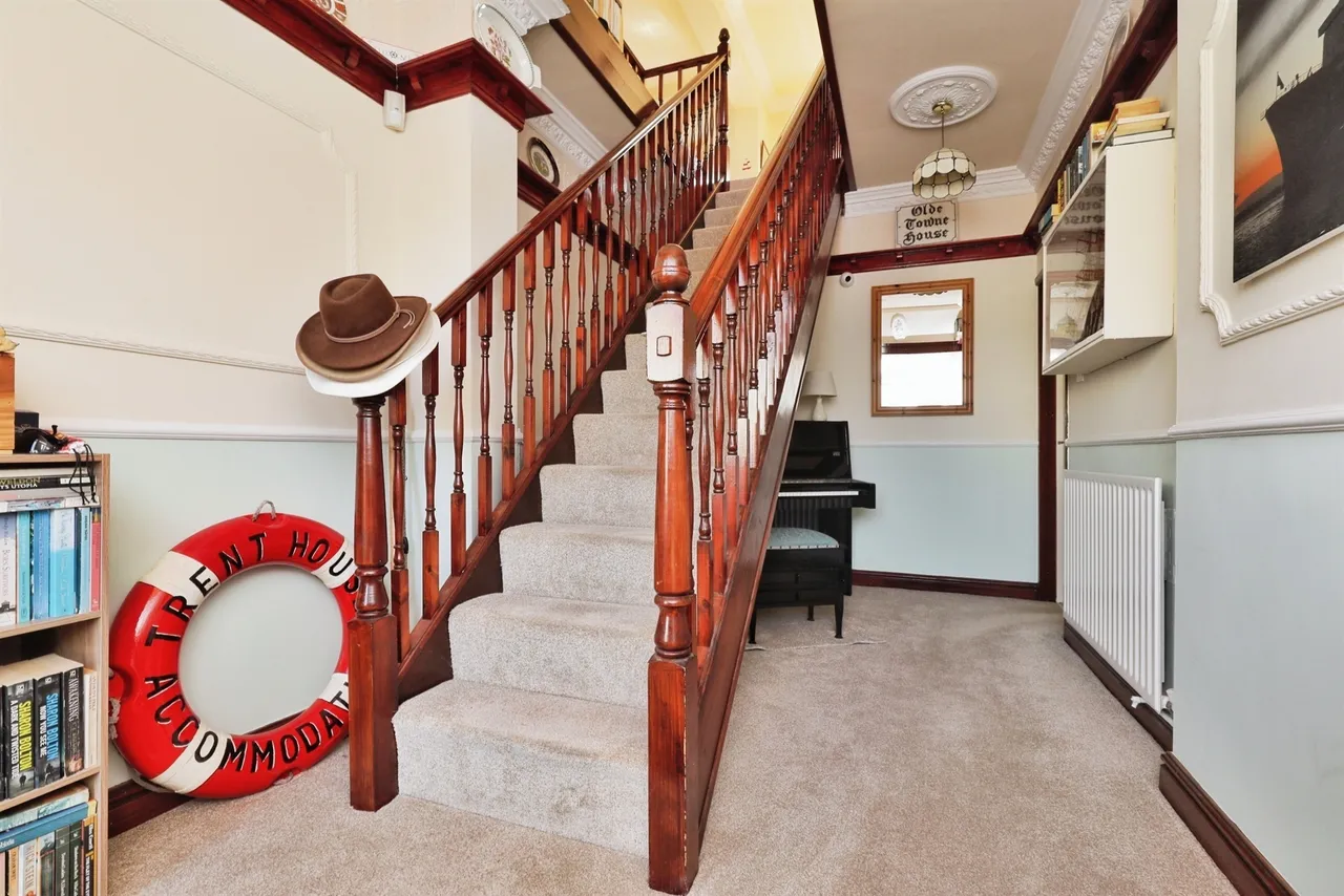 Main Street, West Stockwith, DN10, photo 8
