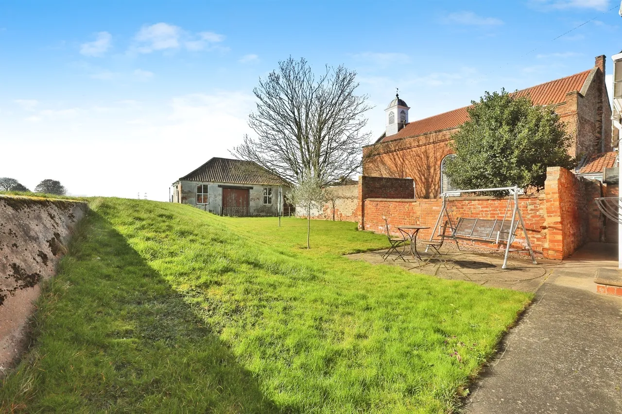 Main Street, West Stockwith, DN10, photo 16