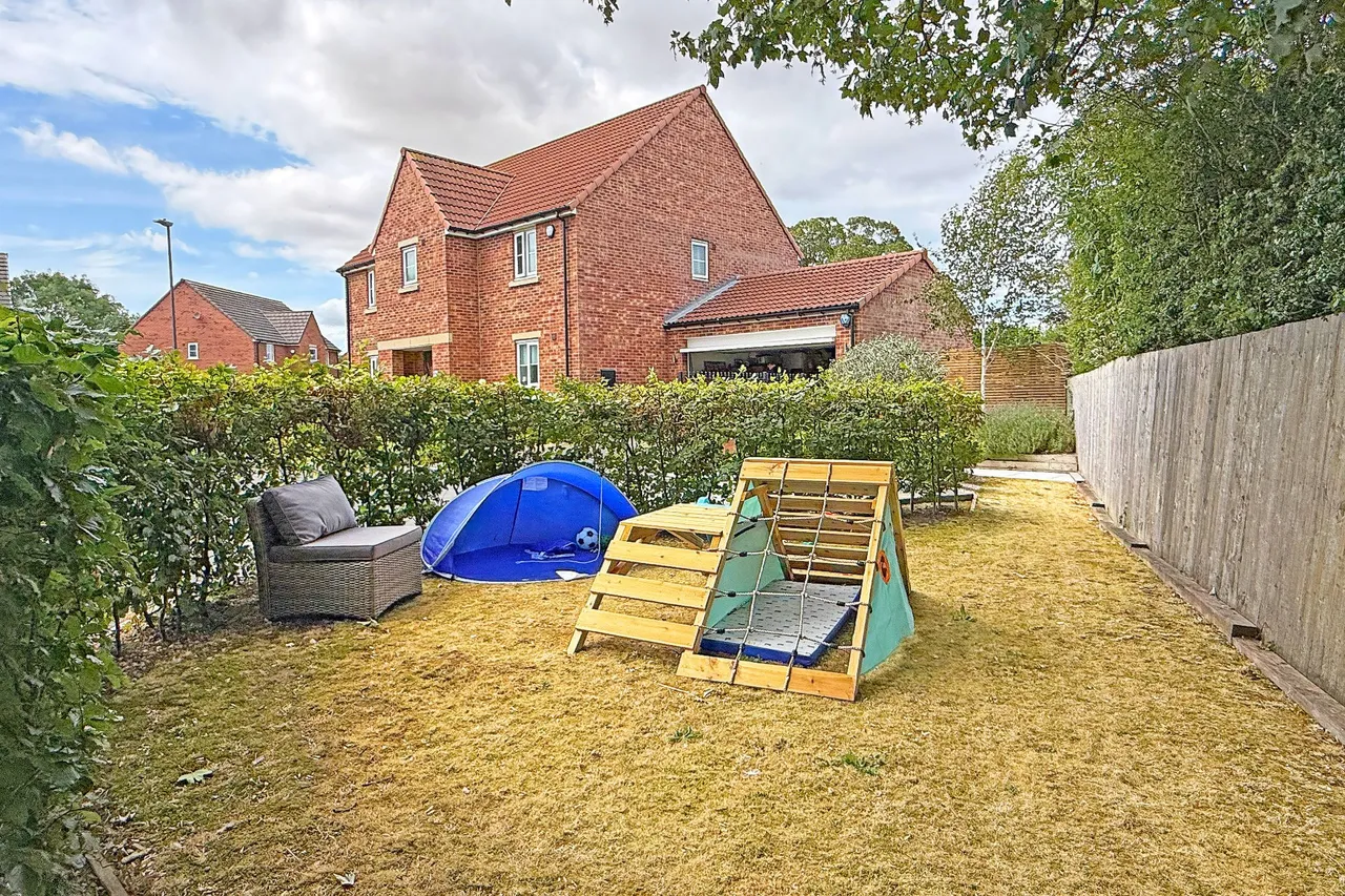 St. Thomas's Way, Green Hammerton, YO26, photo 17